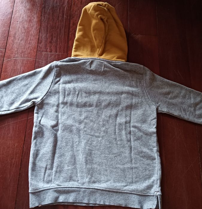 Suet cinzenta infantil