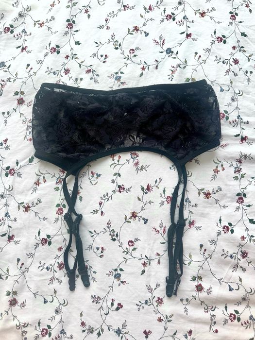 Nowy czarny damski koronkowy pas do pończoch bielizna nocna S 36 M 38