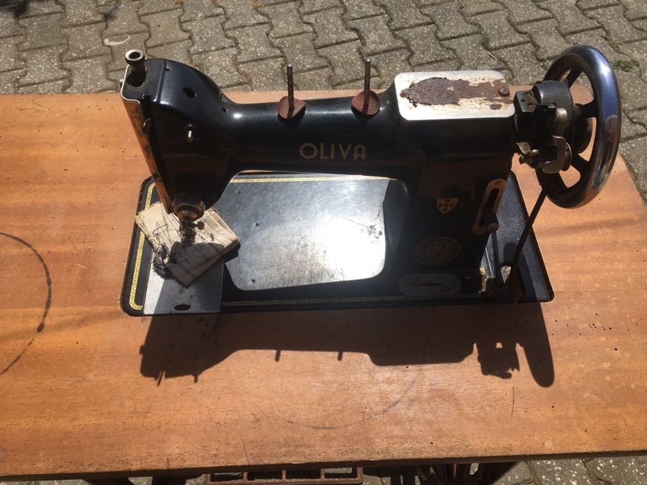 Maquina custura como nova