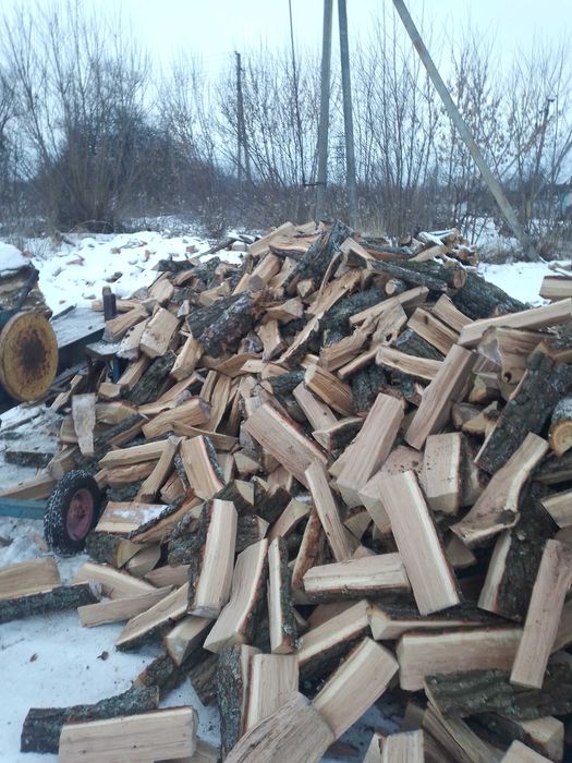 Дрова. Доставка. В наявності та під замовлення.  Доставка від 2-3х скм