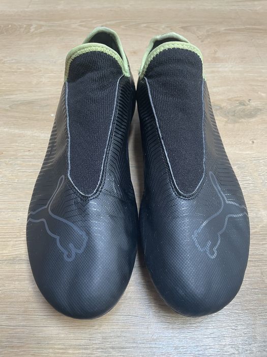 Buty piłkarskie PUMA Finesse Laceless FG