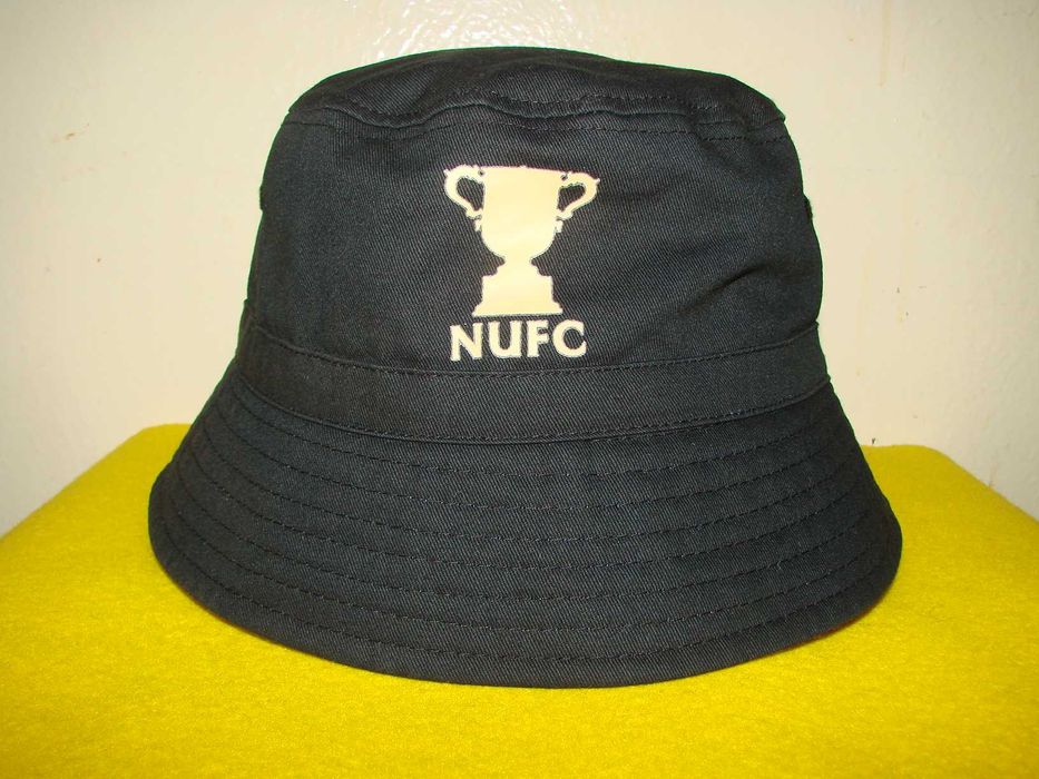 Мужская панама Castore Newcastle United Carabao Cup NUFC. Ньюкасл Юнайтед