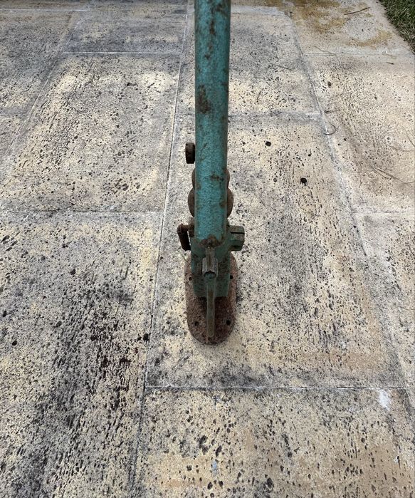 Ferramenta para carregar cartuchos antiga