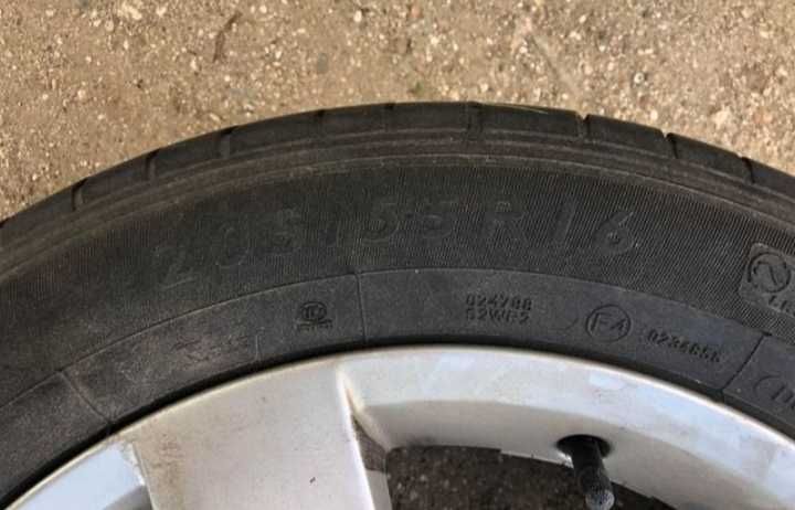Jantes VW com pneu