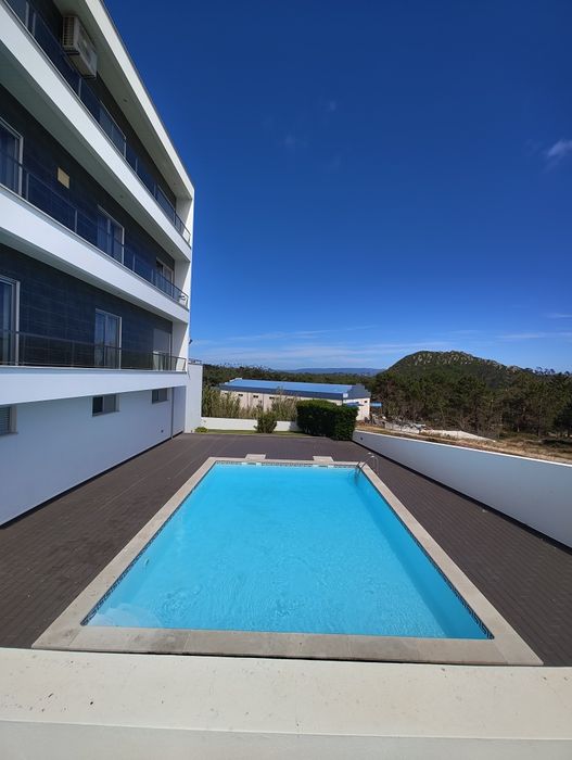 Apartamento T2 com piscina