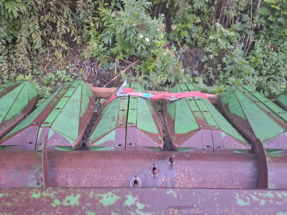 Продам кукурудзяну жатку