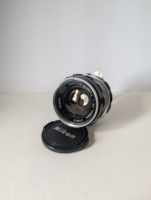 nikkor 28 mm f 28 - купити фототехніку, відеотехніку - Ціна на OLX.ua