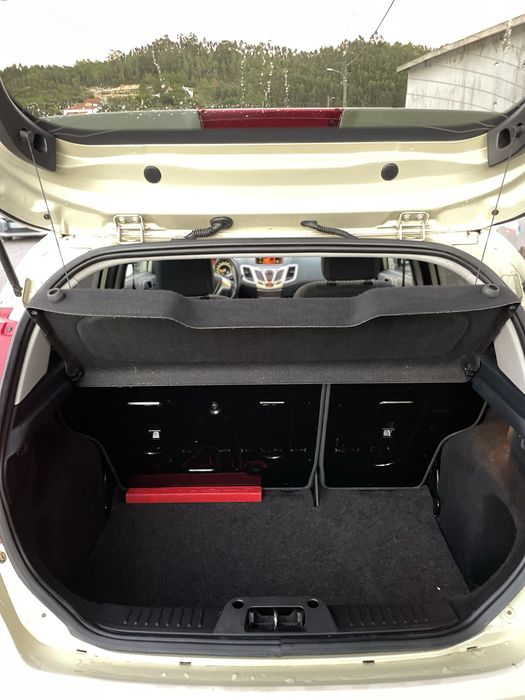 Ford Fiesta 1.25 NACIONAL 2009