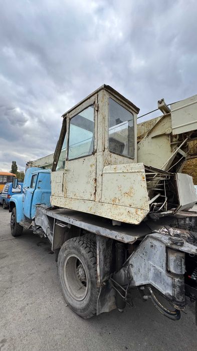 Кран на базі ЗІЛ 130