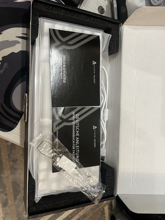 Ajazz ak820 на синіх свічах