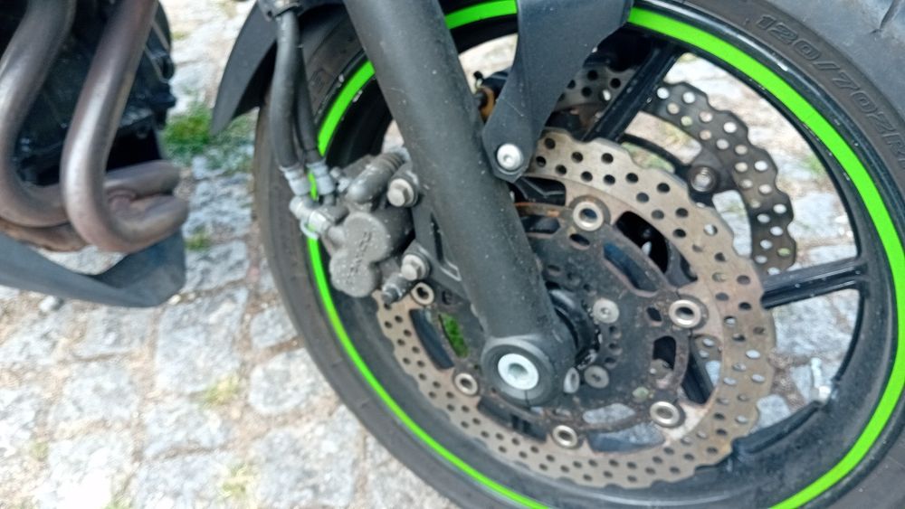 Vendo kawasaki er6n 650cc 74cv