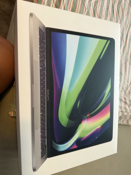 Macbook pro apple 13