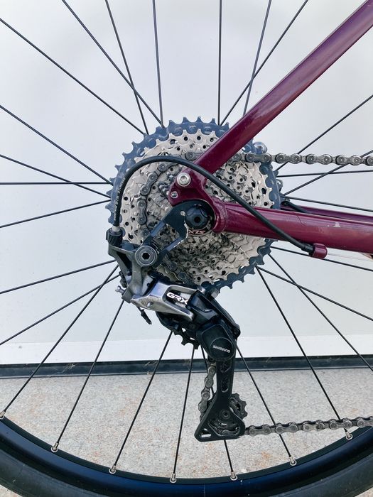 Bicicleta de gravel Triban GRVL 520 com GRX e 2º par de rodas