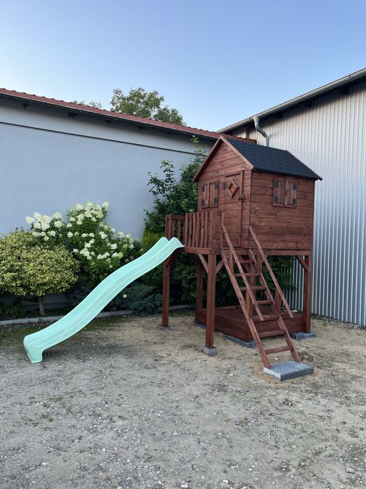 Domek dla dzieci. Plac zabaw