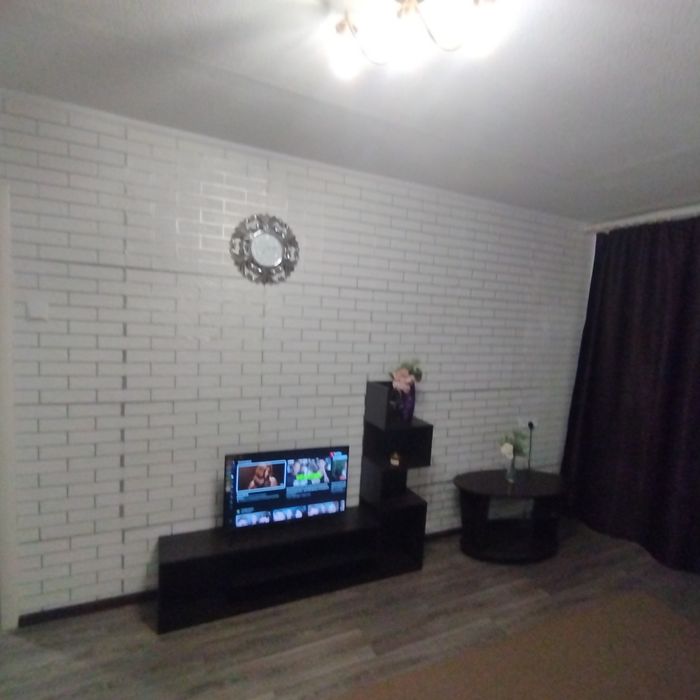 Здається квартира подобово, 1 поверх.