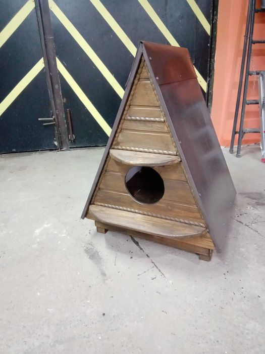 Будка для кота. Будка для собаки.