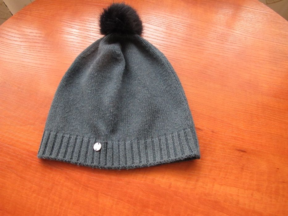 Niebieska Czapka Esprit