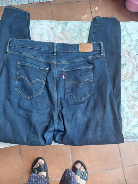 Levis damskie pas do 98