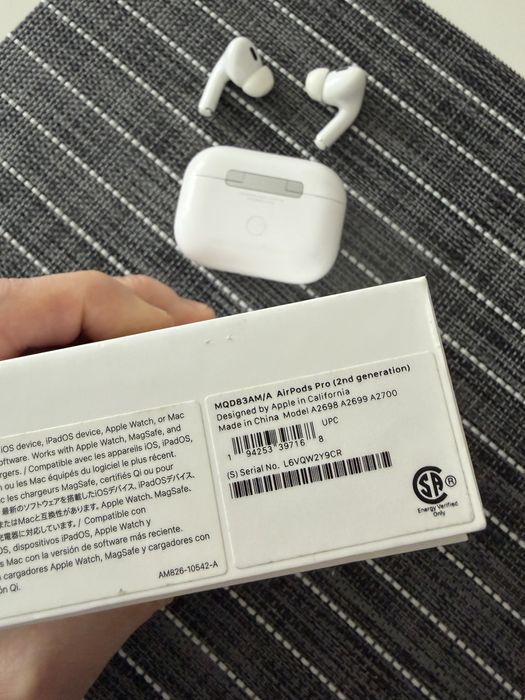 Apple AirPods Pro 2 Lightning - Оригінал як НОВИ - ЧЕК