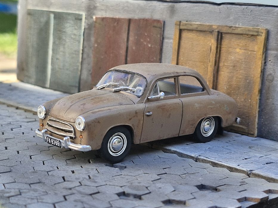 Podstawka pod modele garaże blokowisko 1:43 diorama PRL
