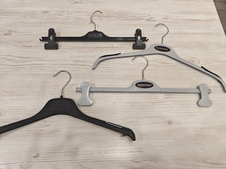 Вешалки для одежды