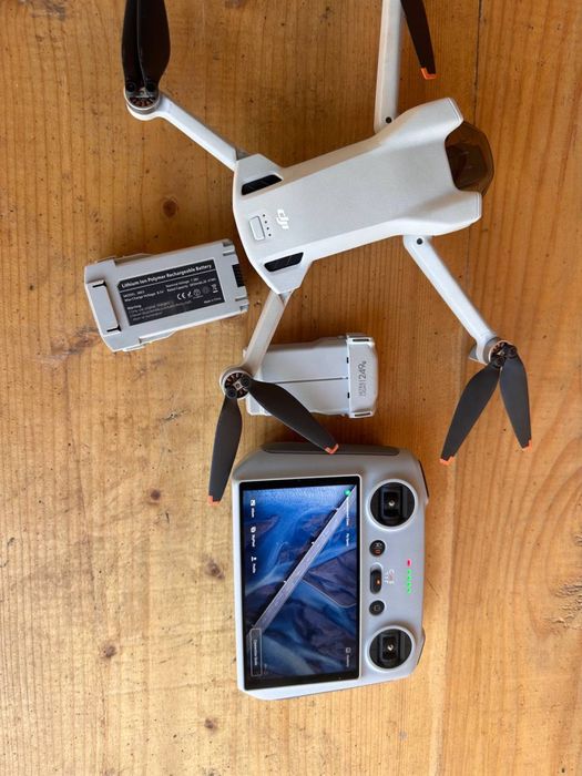 Квадрокоптер DJI mini 3 pro