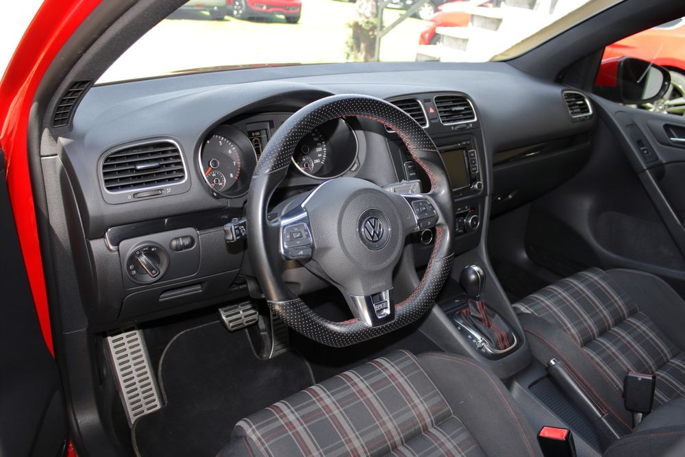 VW Golf 6 GTI DSG 2.0 TSI 211CV  (229€/Mês)