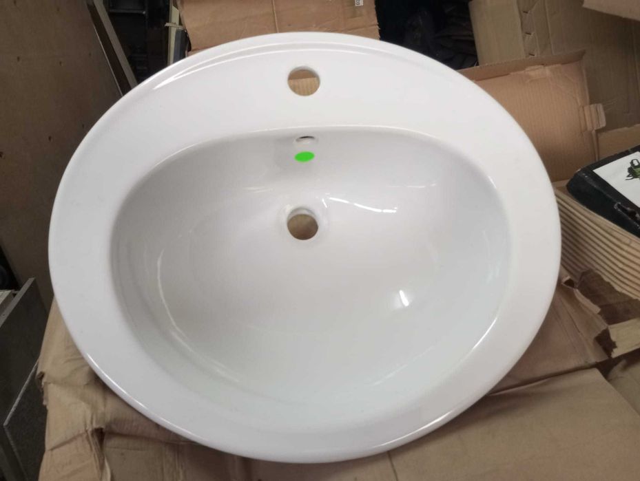 lavatórios brancos de embutir por cima em MóveL Mod.Accua banho 55x46