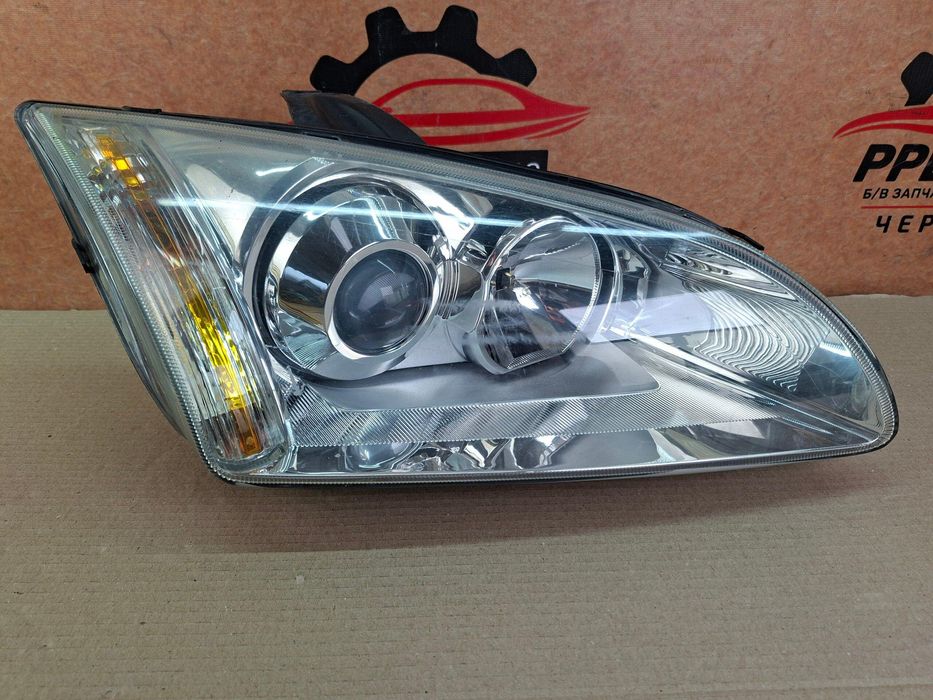 Ford Focus MK2 04-08 Фара передняя правая 4M51-13W029-EE блок розжига