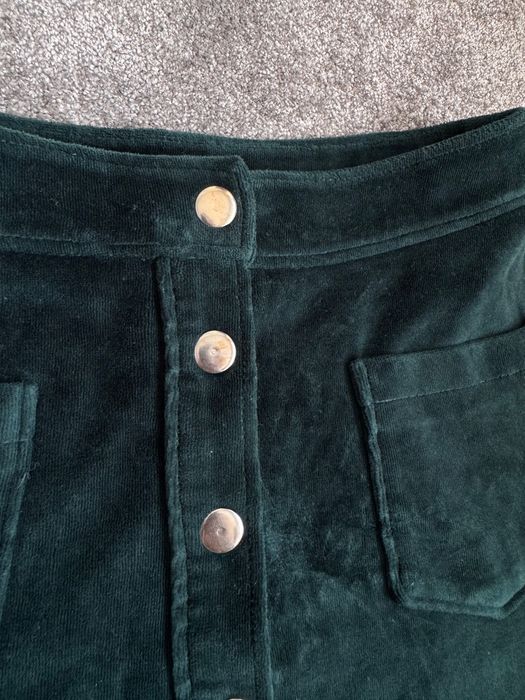 Ciemnozielona spódnica Pull&Bear