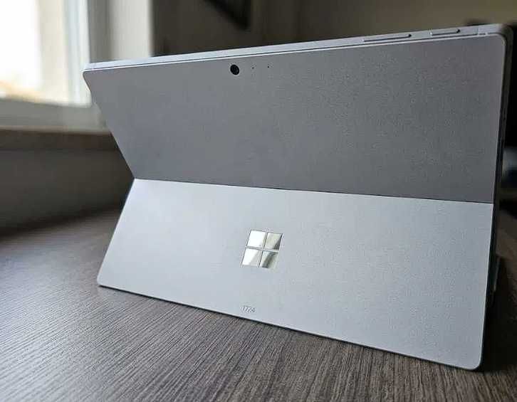 Microsoft Surface Pro 4 128GB – Tablet p/Peças