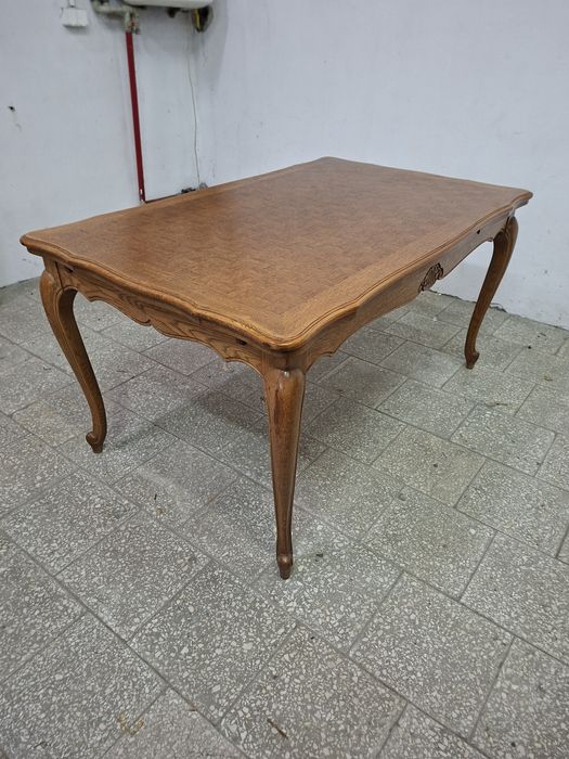 Ładny rozkładany stół ludwikowski z Francji