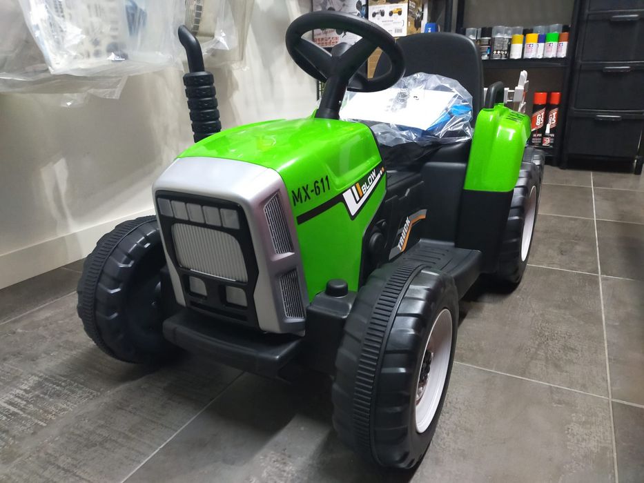 Trator para criança 12v comando parental