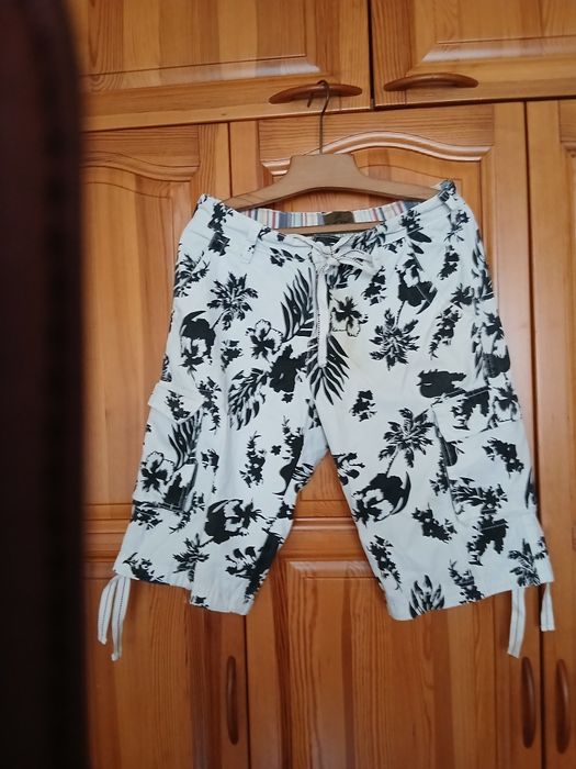 Męskie spodenki cargo z nadrukiem