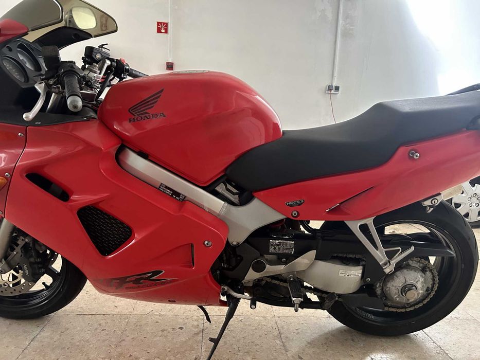 Honda VFR800FI 2000