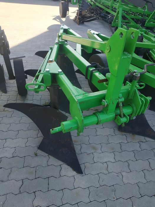 Плуги Бомет 2-20