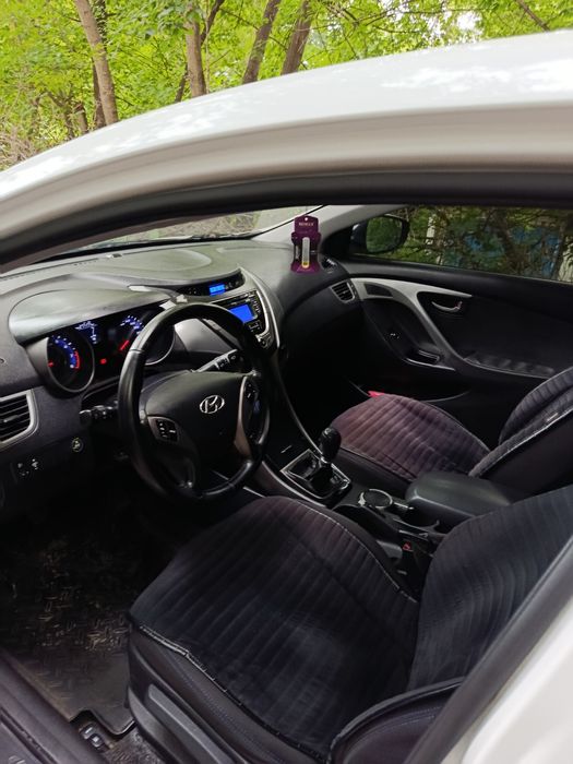 Продам Hyundai Elantra