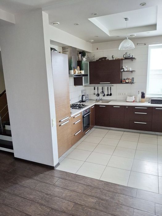 Продам дом с ремонтом Братское ,Новоалександровка