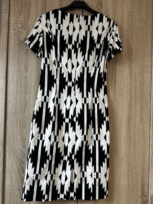 Elegancka biurowa sukienka