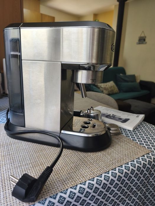 Máquina de café expresso Dêlonghi