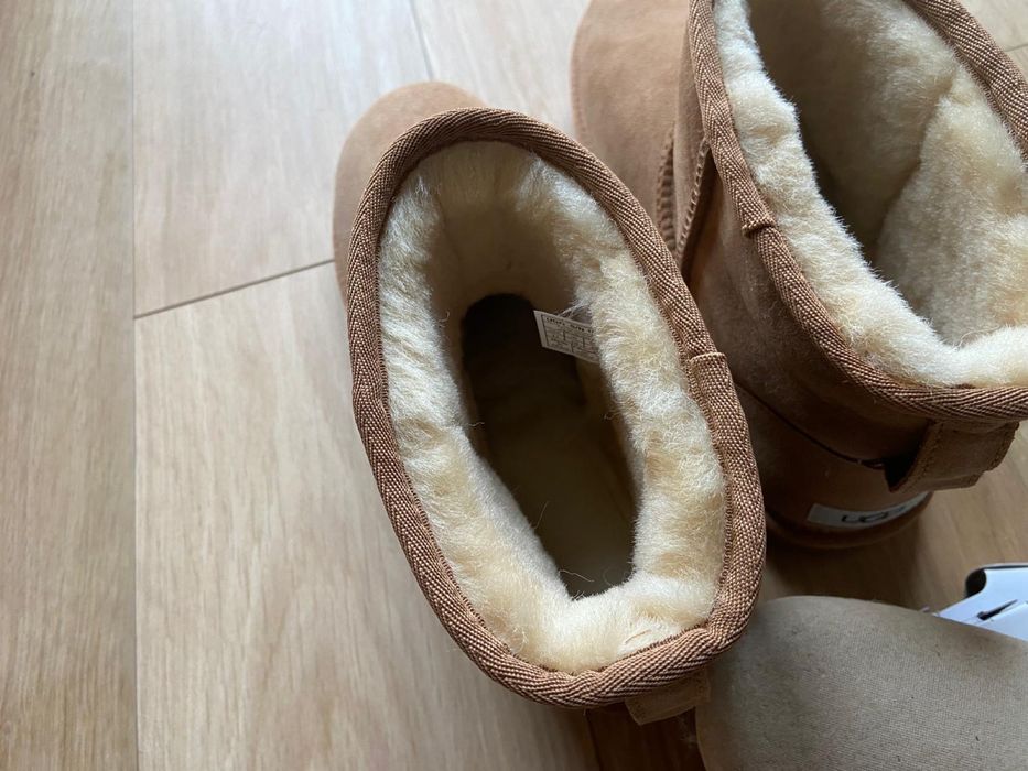 UGG M Classic Mini