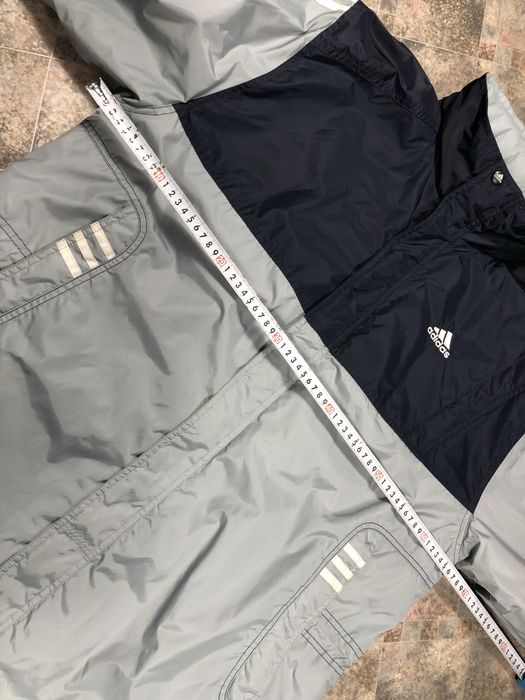 Зимова спортивна вінтажна куртка adidas розмір L