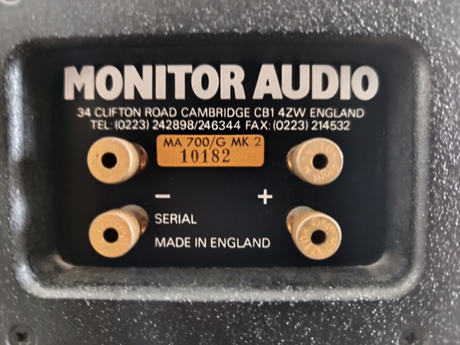 Colunas hifi Monitor Audio MA 700/G MK2 de 120 watts