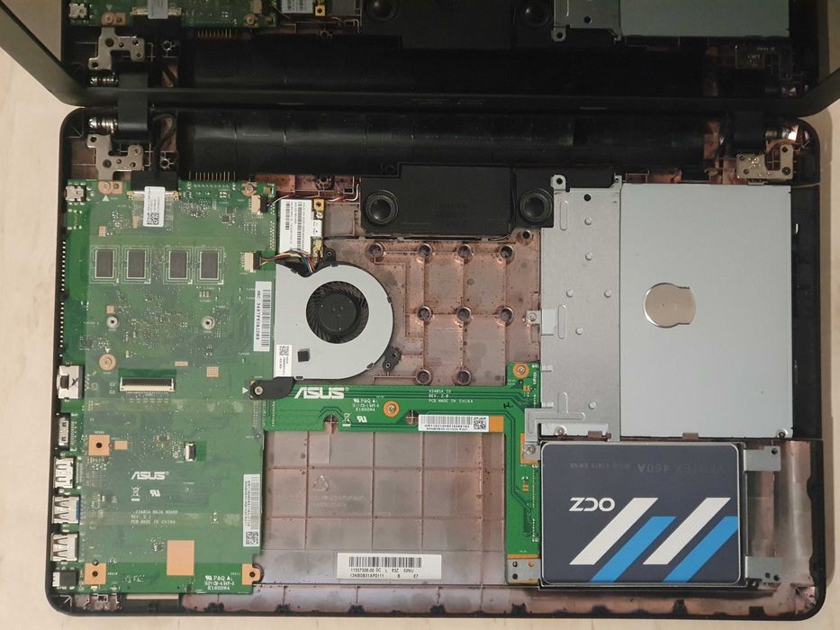 るいページ ASUS X540SA 15.6