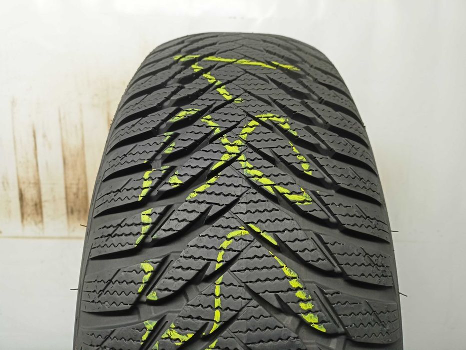 Goodyear Ultragrip 8 205/55/16 2013r. 91T 9mm (581)