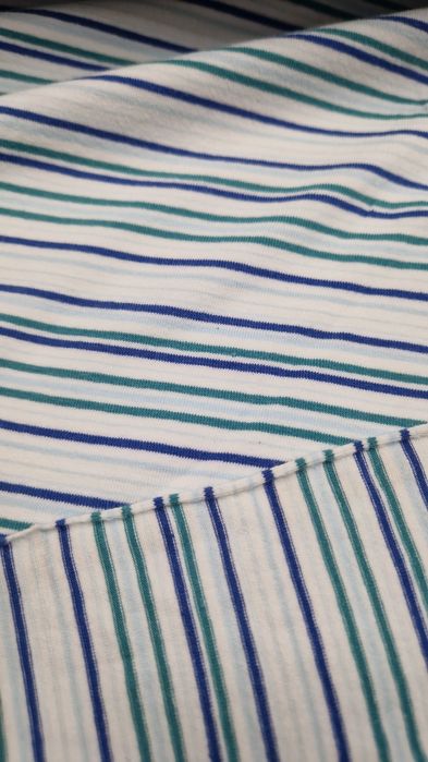 Dzianina single biała w paseczki szer.180 cm.