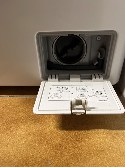 Máquina de Lavar Roupa LG F4WT409PTE - 9kg