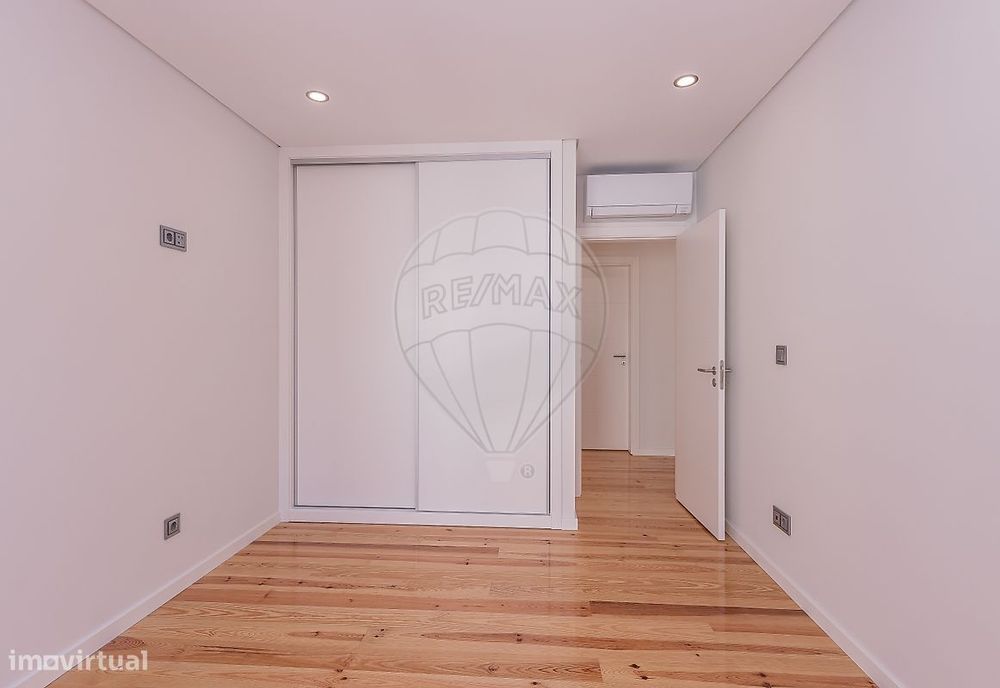 Apartamento T4 para venda