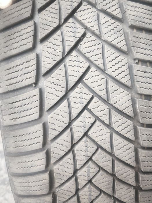 Шини зимові Matador МР93 Nordicca 215/50 R-17  95 v XL.