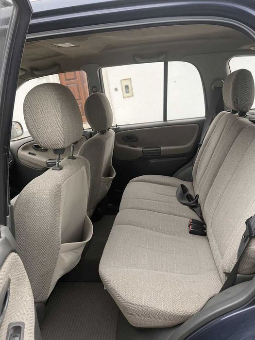 Suzuki Grand Vitara 2.0 TDi — photo 3